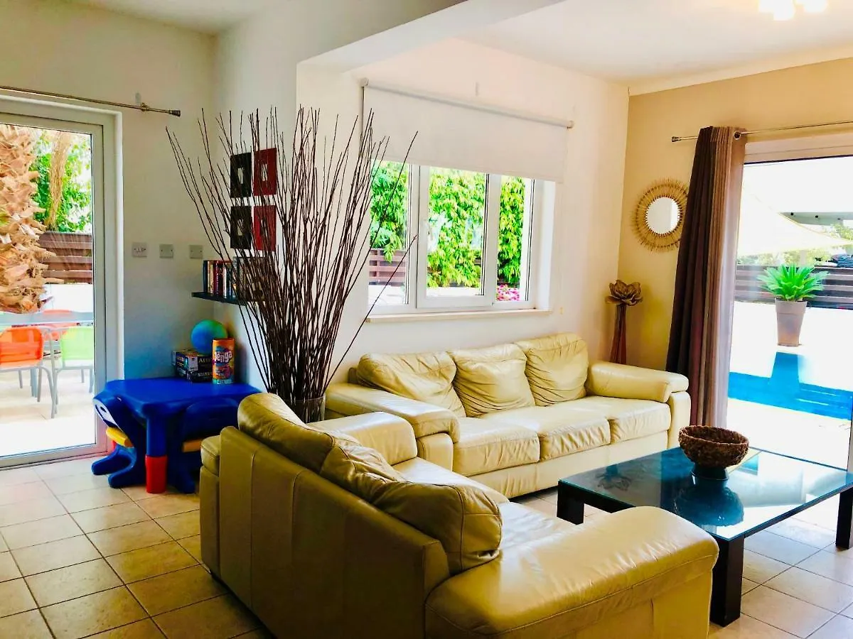 بروتاراس Panorama Villa